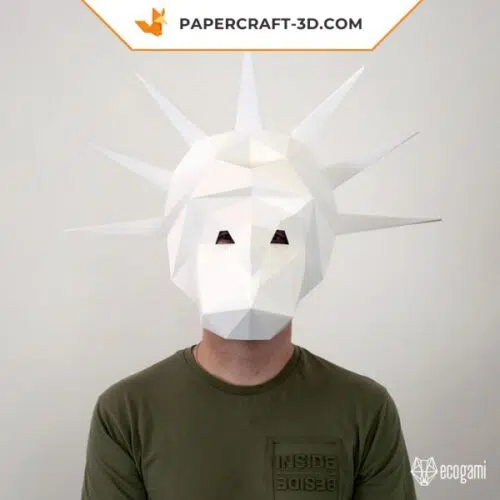 Papercraft mask of the Statue of Liberty in 3D origami